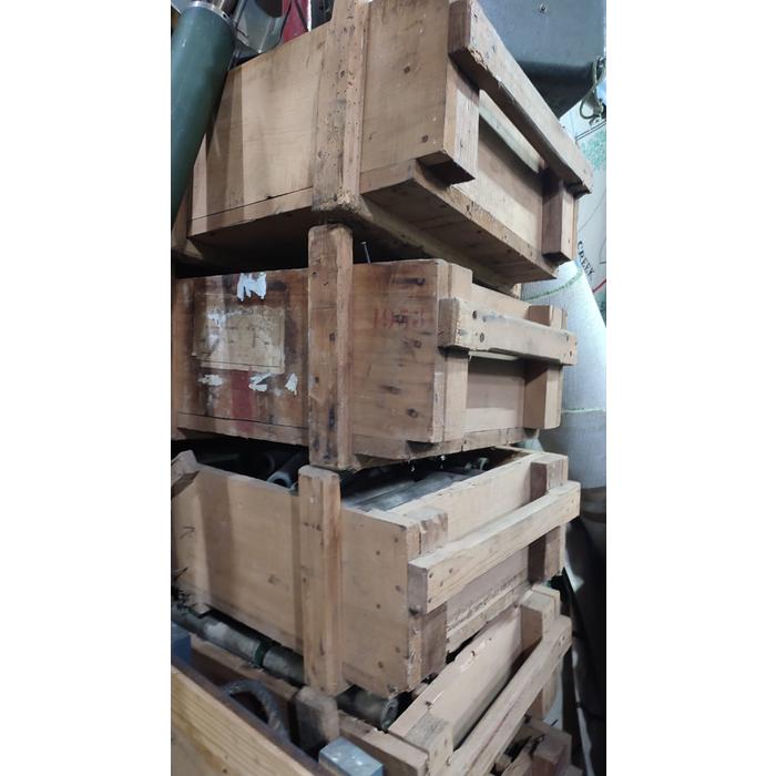 CAJONES DE MUNICIONES EN MADERA  SIN TAPA - REZAGO DE FFAA
