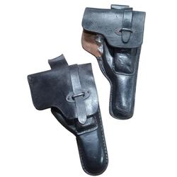 PISTOLERA DE CUERO NEGRO CON PORTA CARGADOR -USADA-